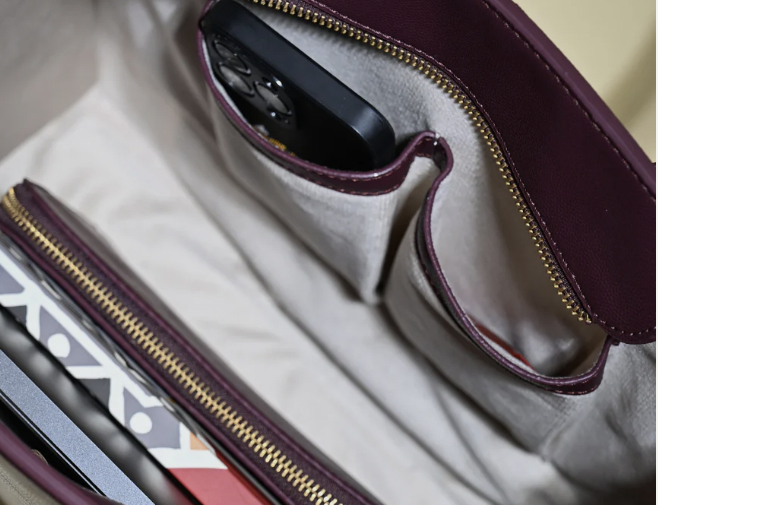 handbag organization hacks