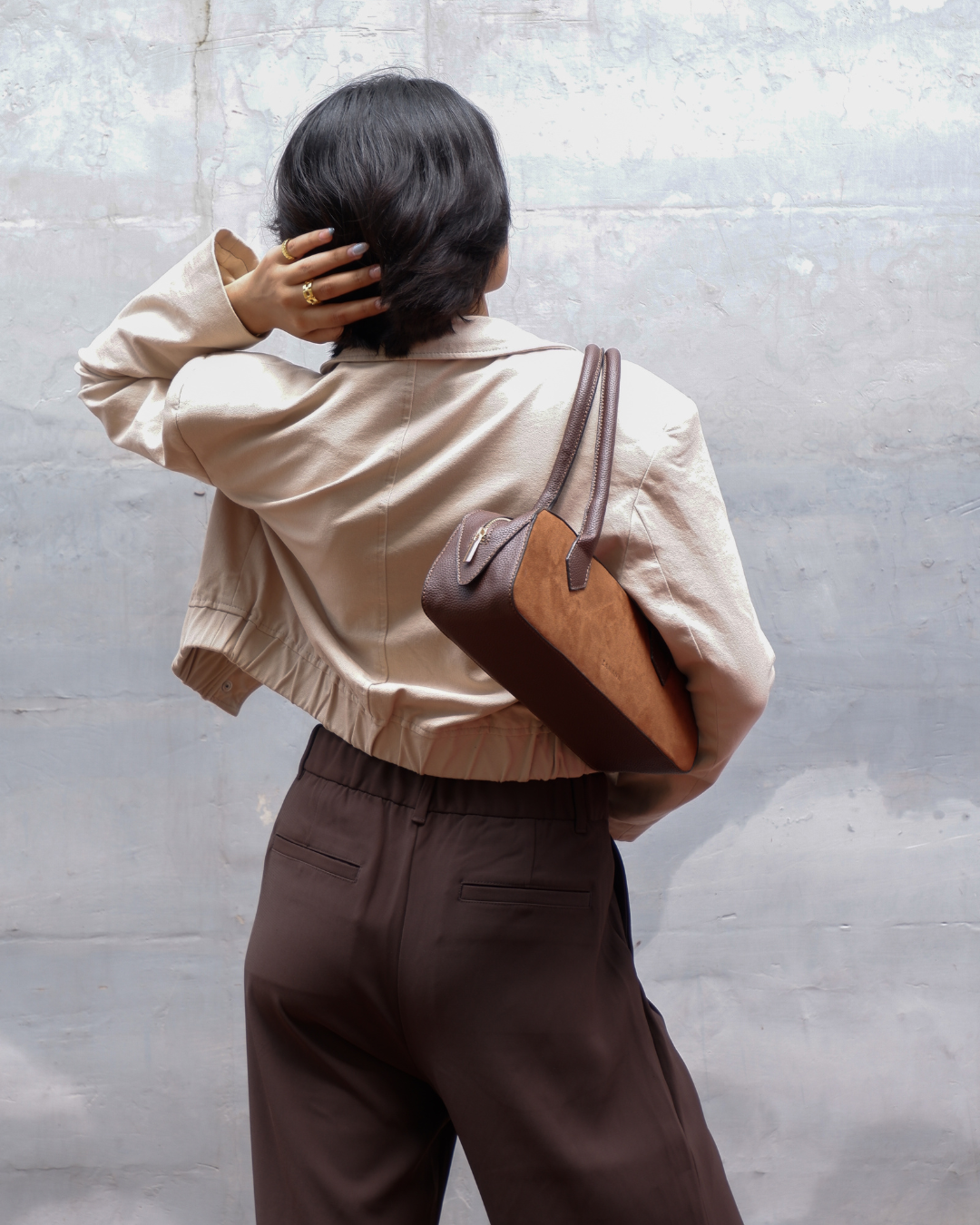 The Baguette - Suede Brown