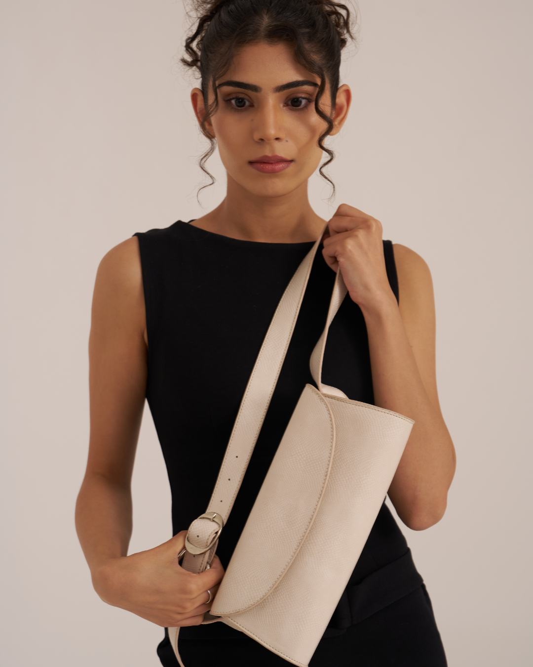 Cinnamon Cream Shoulder Bag