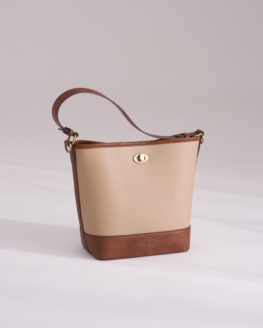 Crescent Bucket Mocha