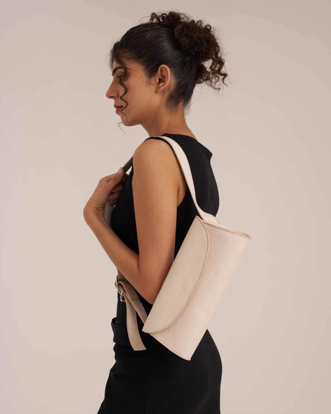 The Cinnamon Shoulder Bag Cream