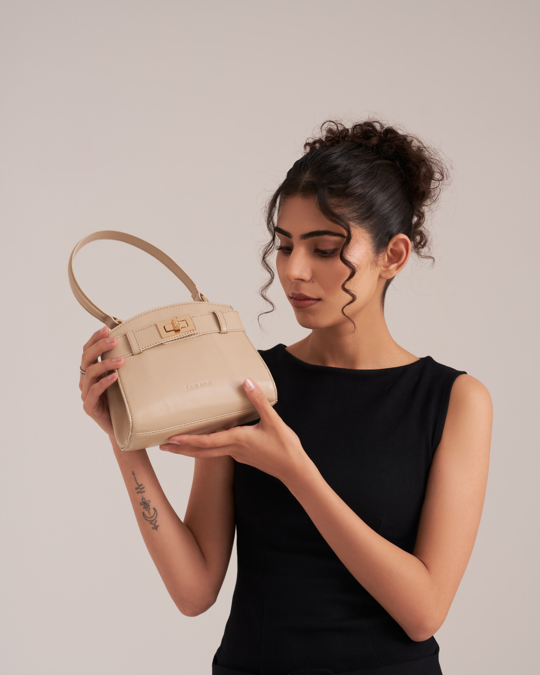 The Monroe Cream Shoulder Bag