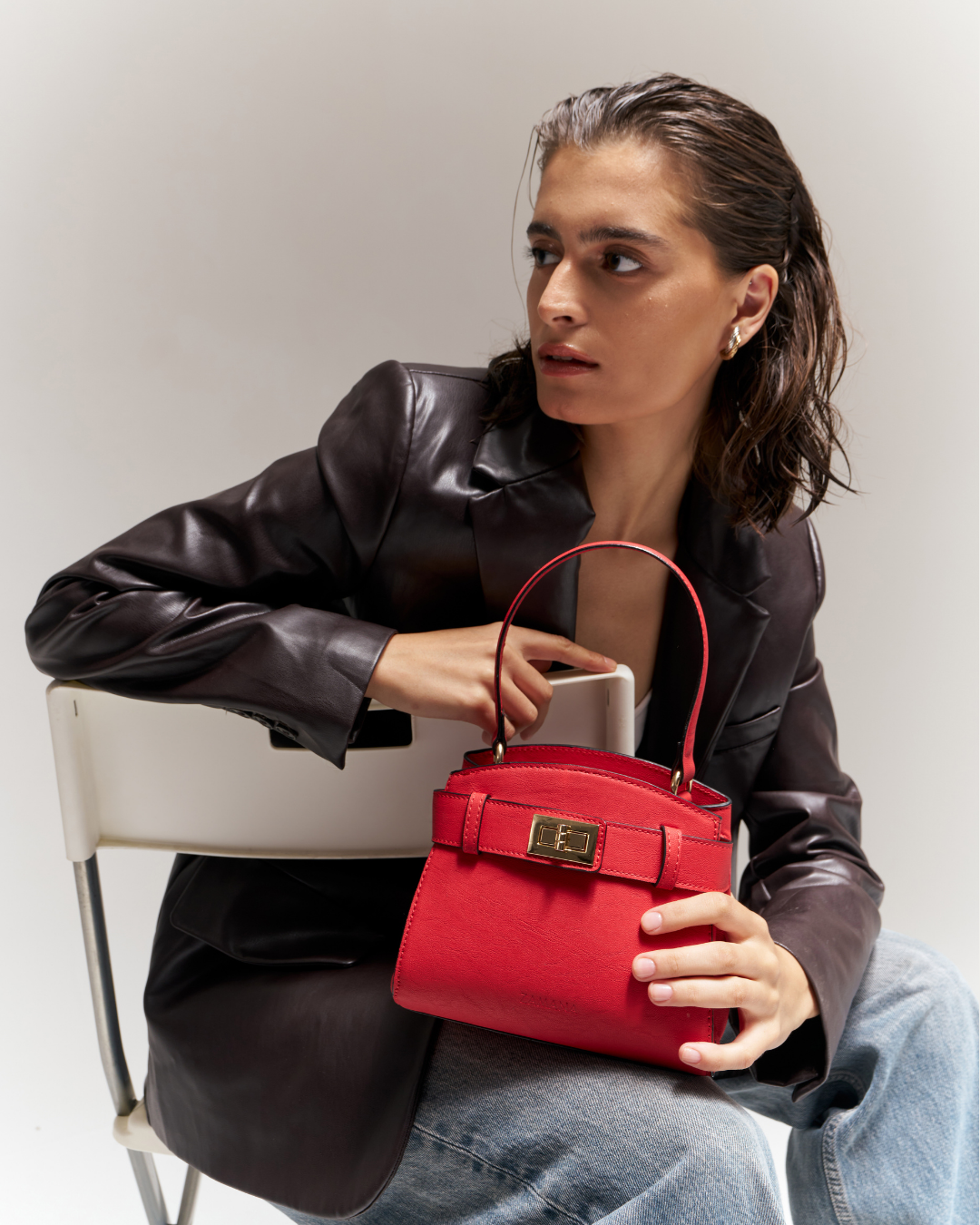 The Monroe Top Handle Candy Red
