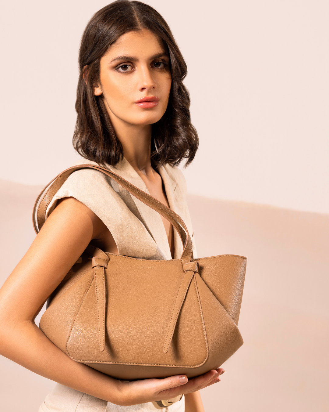 The Roselle Biscuit Shoulder Bag