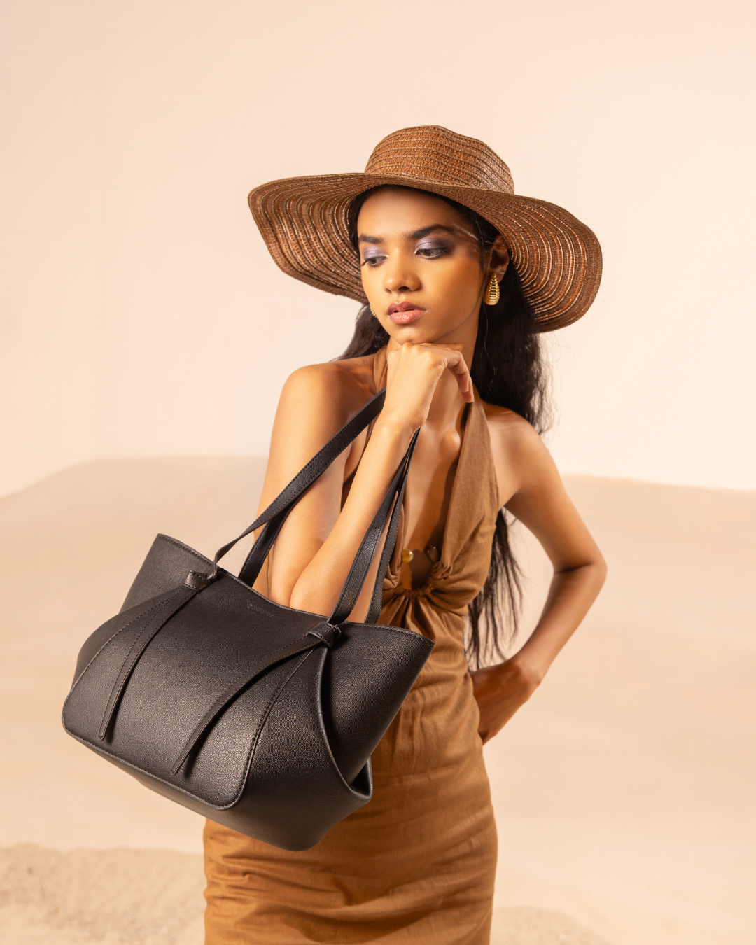 The Roselle - Black