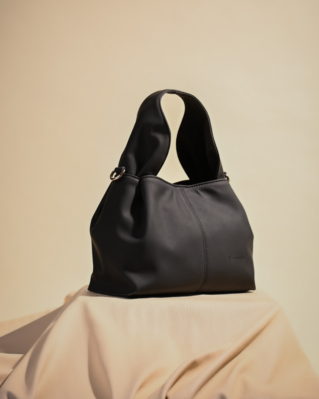 The Dumpling - Black