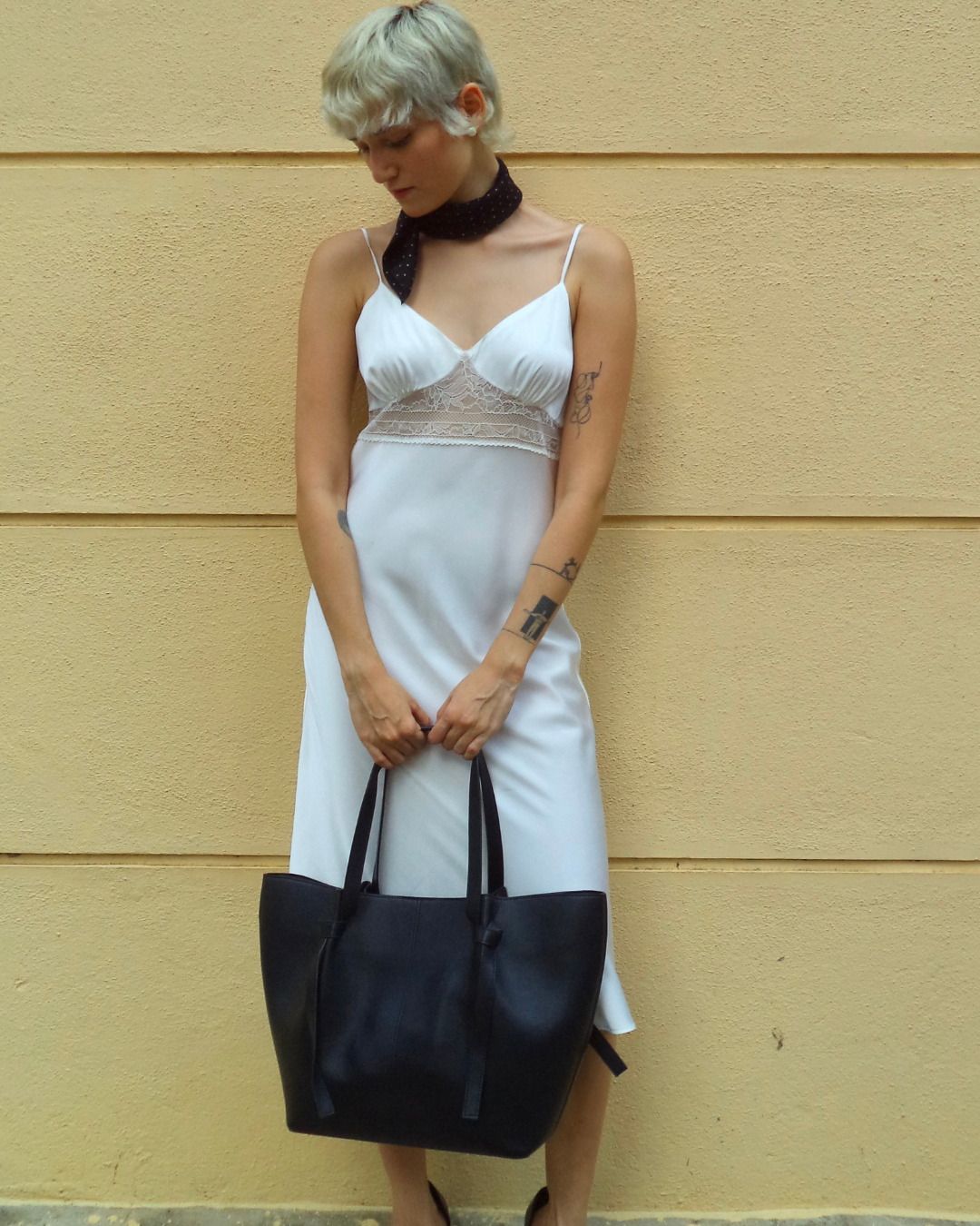 The Madeleine - Black