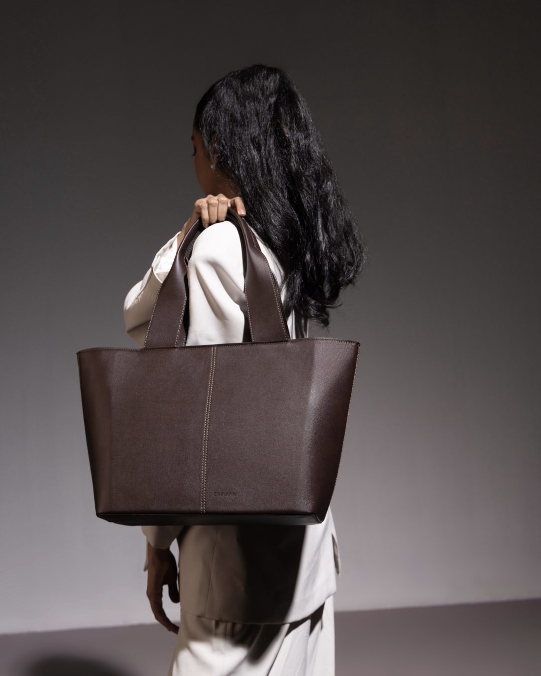 The Isley - Dark Brown