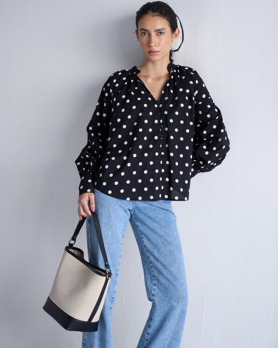 Crescent Bucket - Black & White