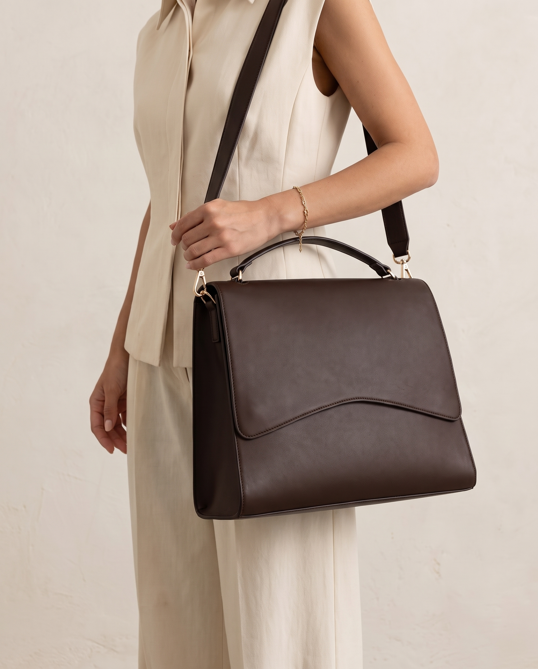 Clover- Dark Brown